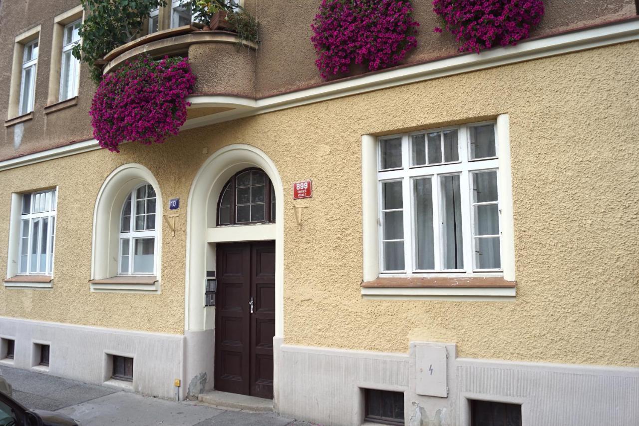 Prague Letna Apartments Bagian luar foto